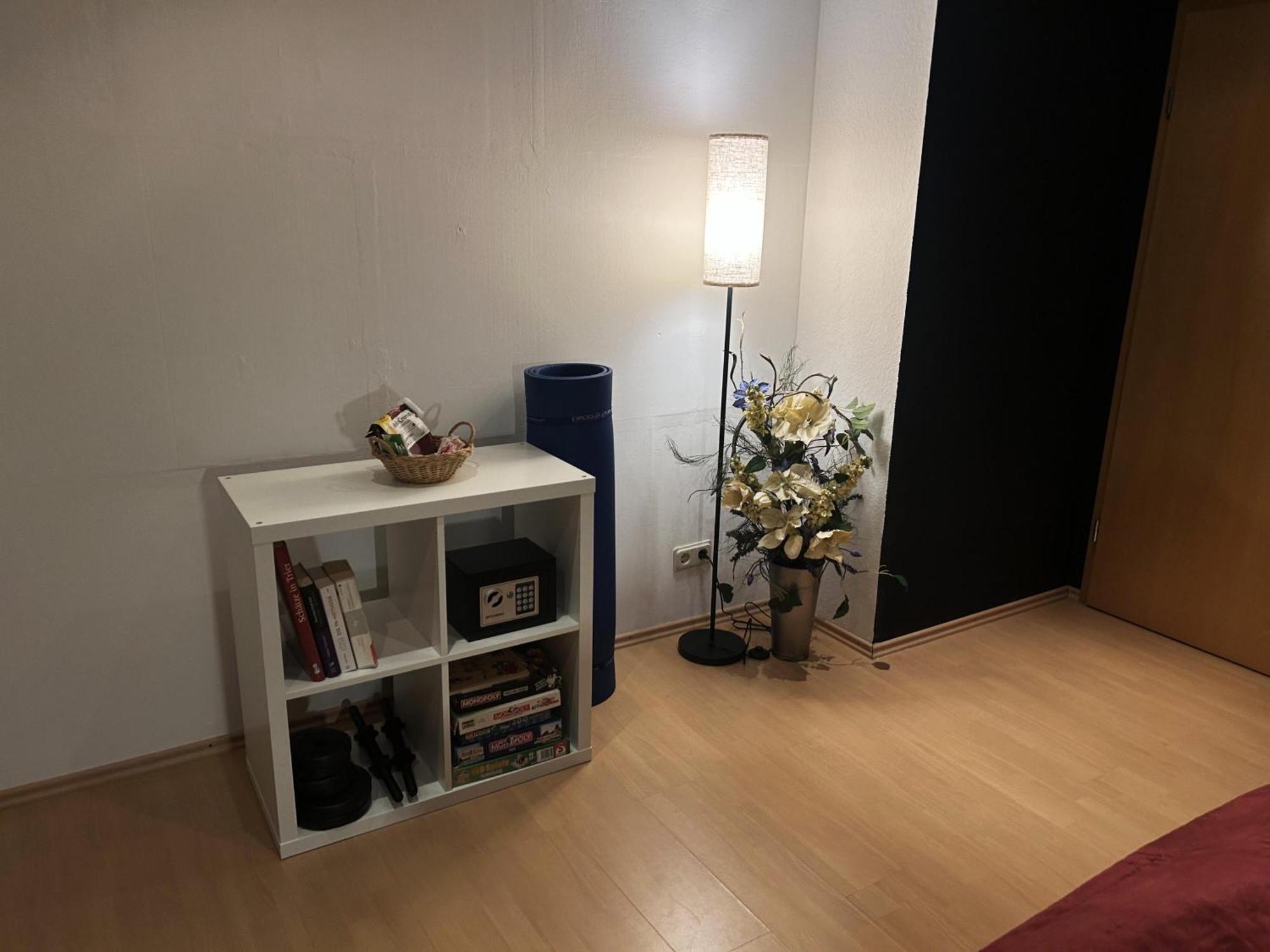 Zentrale Ferienwohnung Trier-Euren Mit Heimkino, Kueche, Wallbox & Kostenlose Fahrraeder Exterior photo